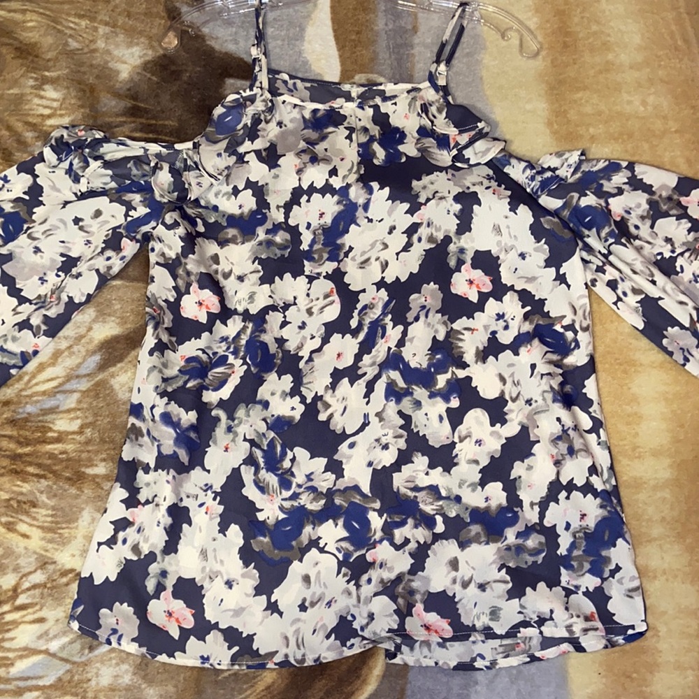 Flower print blouse